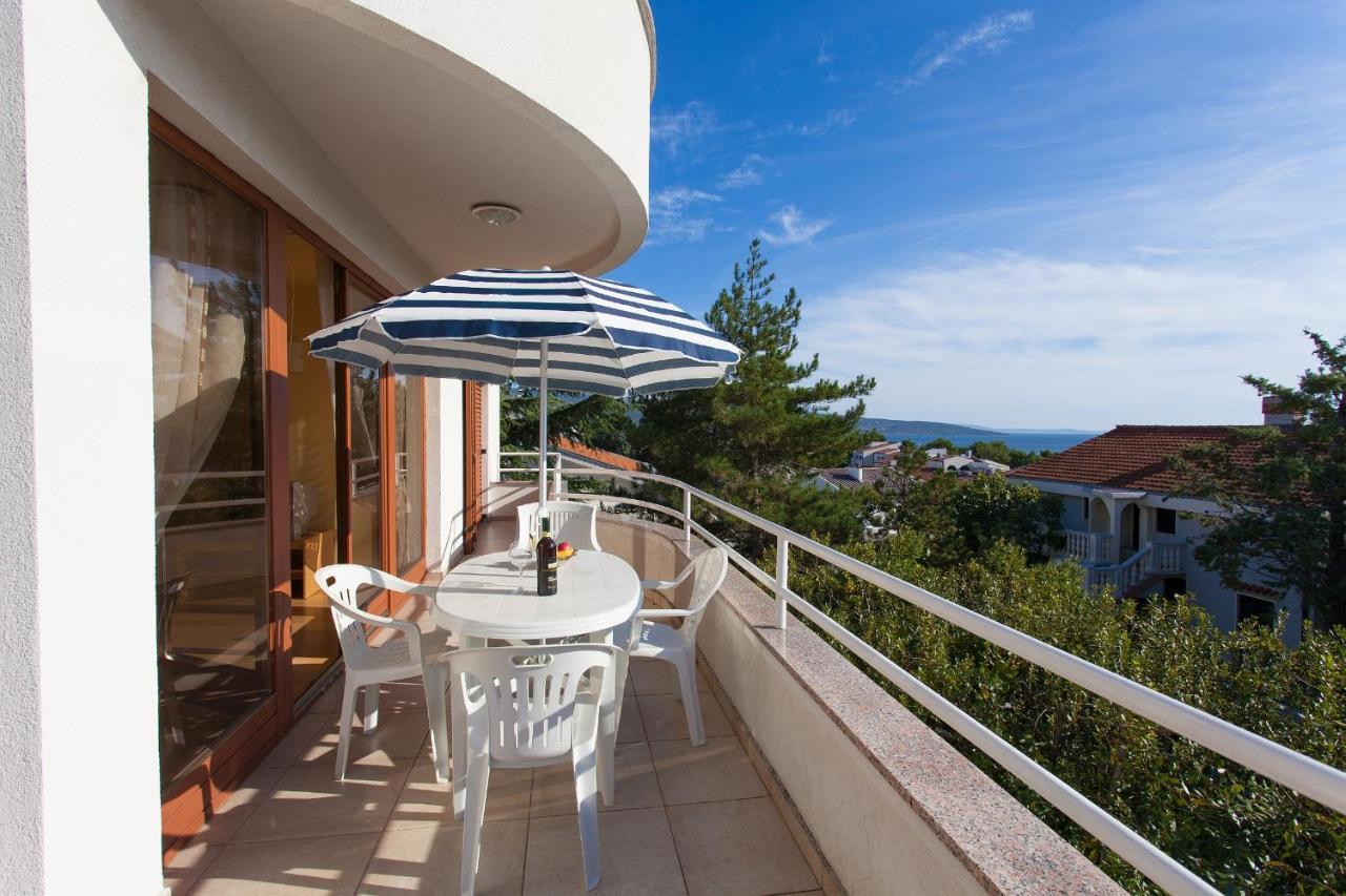 Apartman Vjekoslav Krk Town Bagian luar foto