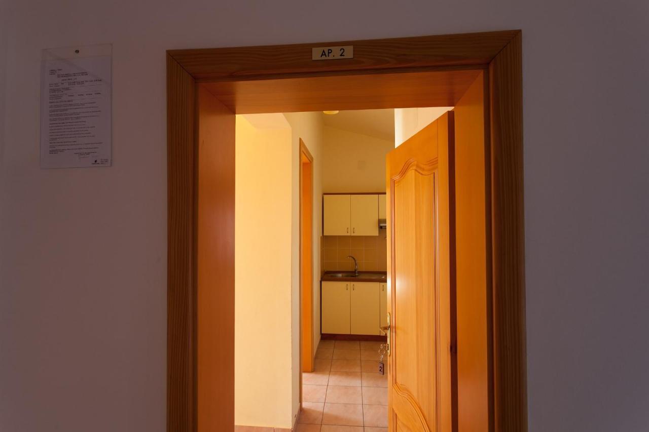 Apartman Vjekoslav Krk Town Bagian luar foto